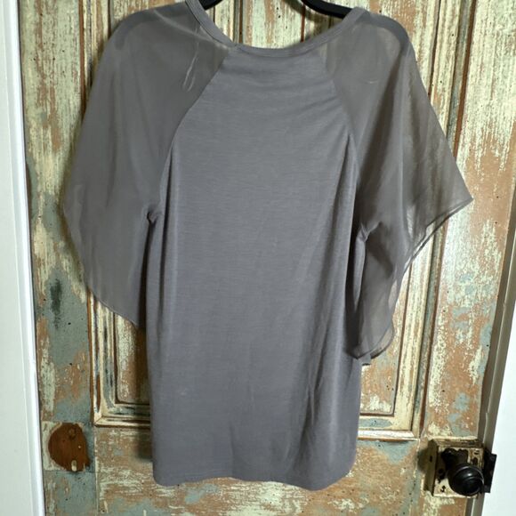 Ashley Stewart Women’s Gray Flutter Sleeve Size 12 Top Sheer Sleeves Hi-Low - Picture 6 of 6